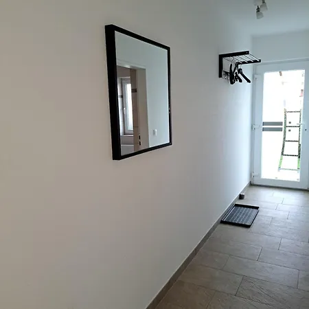 1 Buchung Schoene Helle 2-Zimmer Wohnung Leinburg